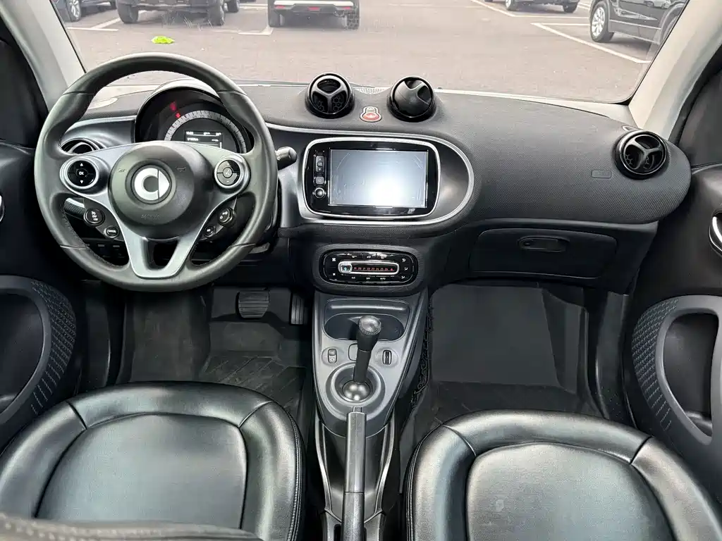 smart Smart Fortwo — миниатюра 12