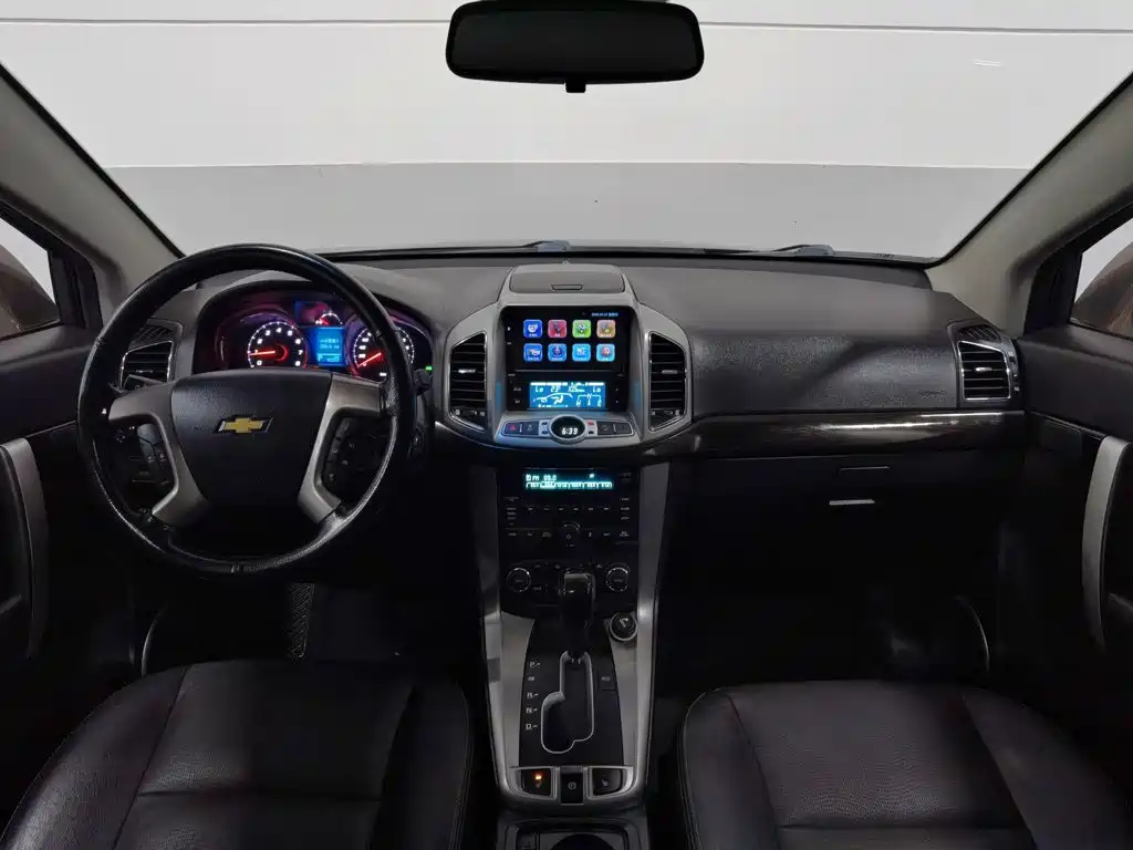 Chevrolet Captiva — миниатюра 5