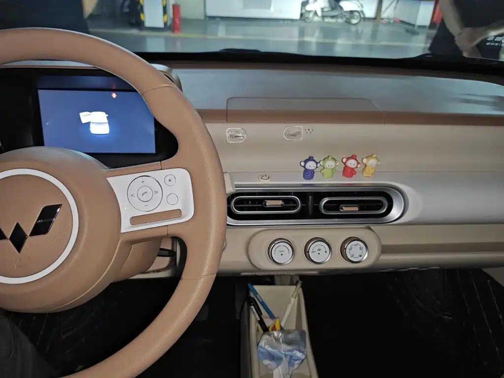 Wuling MINIEV — миниатюра 20