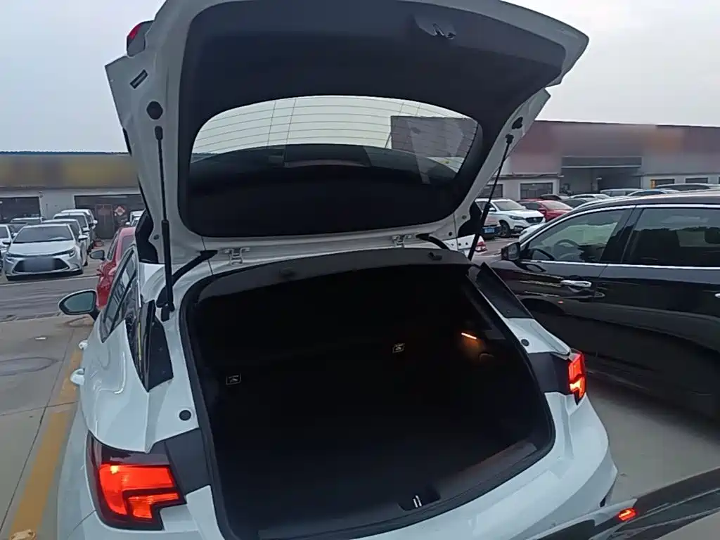 Buick Verano — миниатюра 19