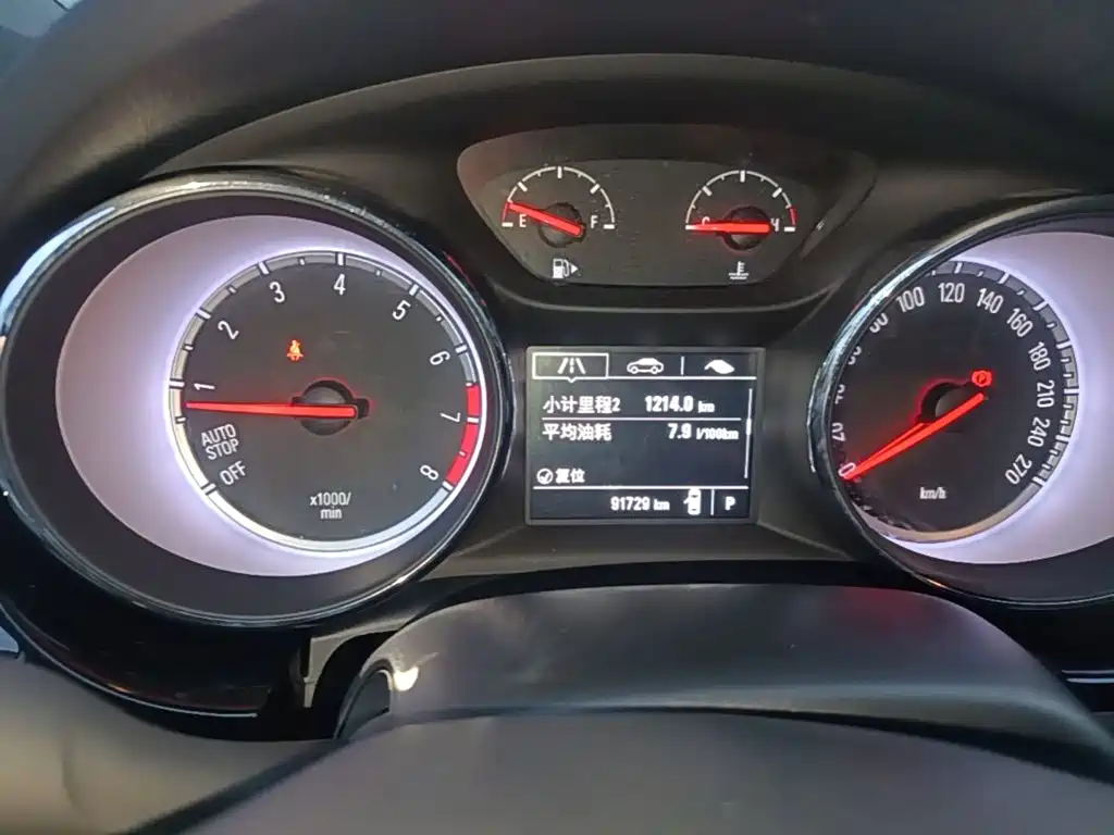 Buick Verano — миниатюра 12