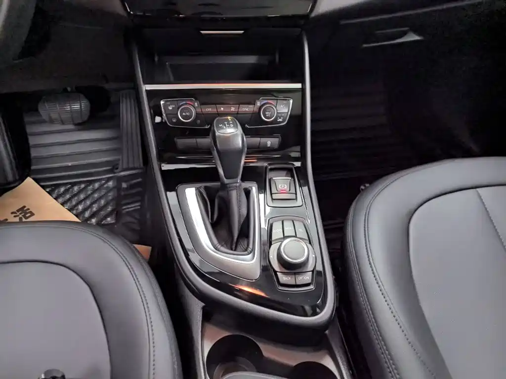 BMW 2 Series Active Tourer (Import) — миниатюра 14