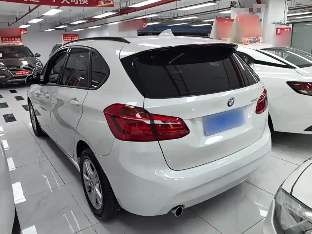 BMW 2 Series Active Tourer (Import) — миниатюра 5