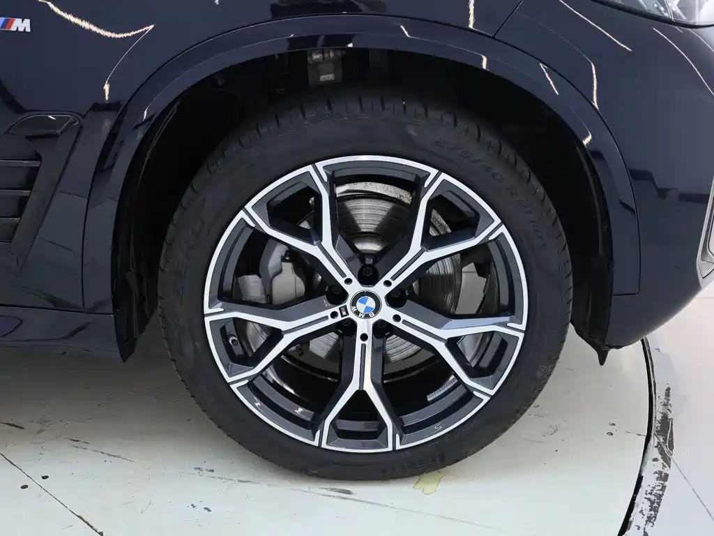 BMW X5 — миниатюра 7