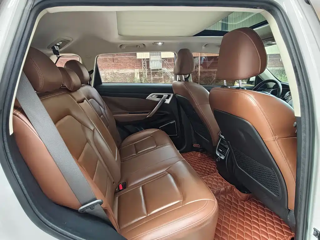 Geely Boyue — миниатюра 12
