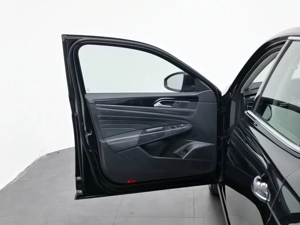 Volkswagen 帕萨特插电混动 — миниатюра 8
