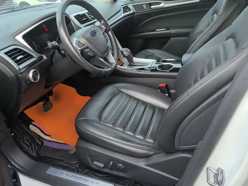 Ford Mondeo — миниатюра 15