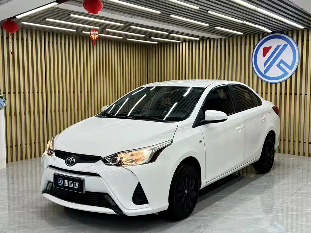 Toyota Yaris L 2019