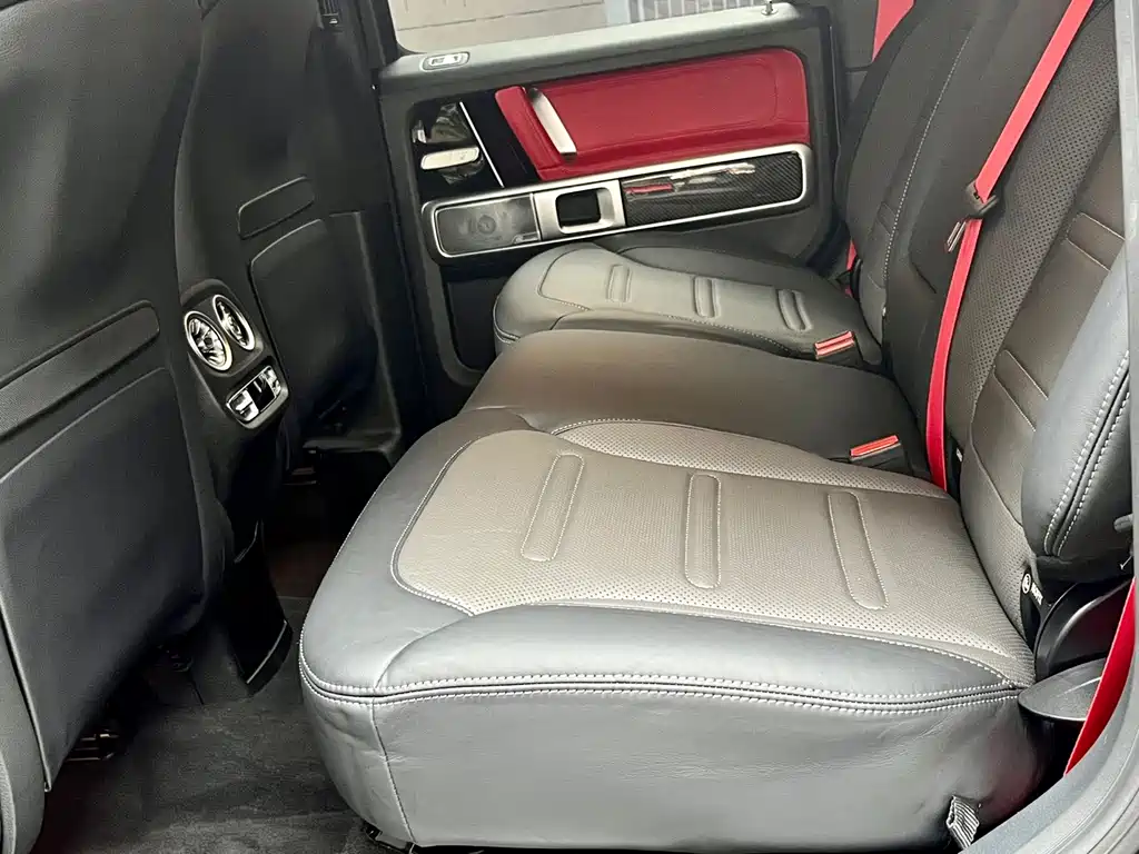 Mercedes-Benz G-Class — миниатюра 12