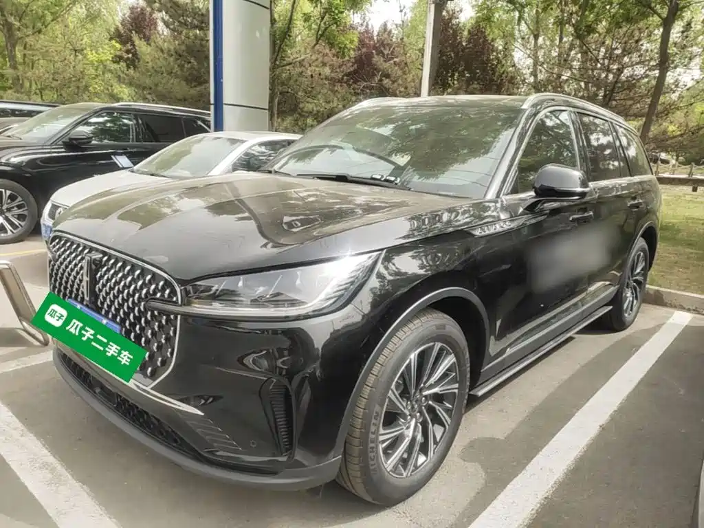 Lincoln Aviator 2024 3.0T V6 мест