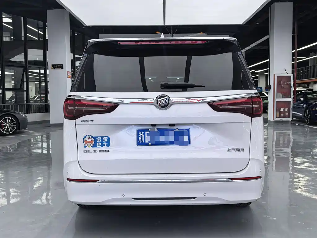 Buick GL8 — миниатюра 10