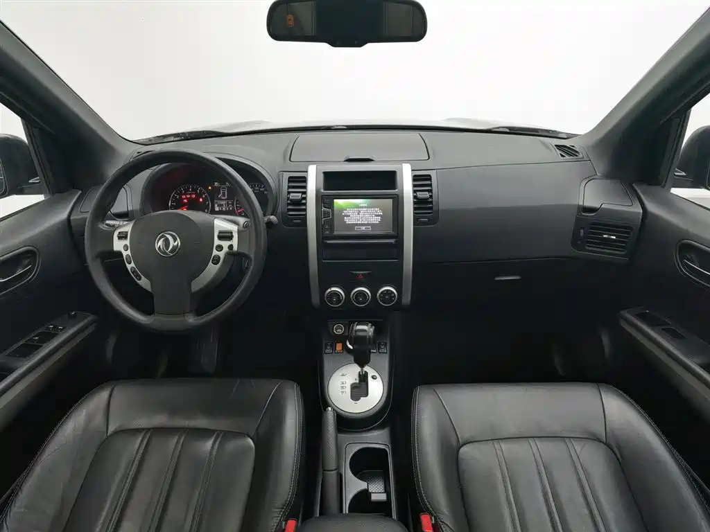 Dongfeng MX6 2015 2.0L CVT