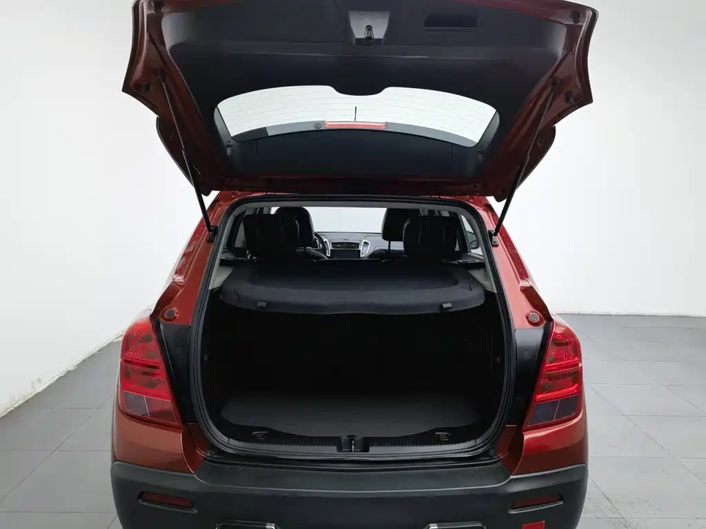 Chevrolet Trax — миниатюра 16