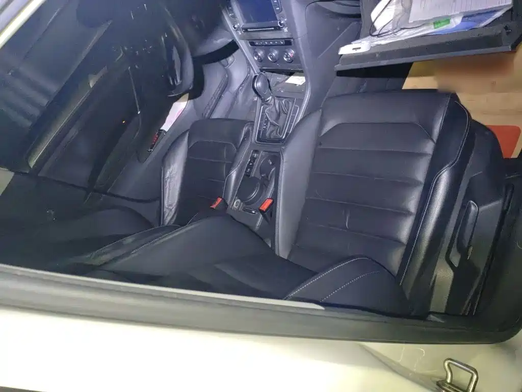 Volkswagen Golf — миниатюра 17