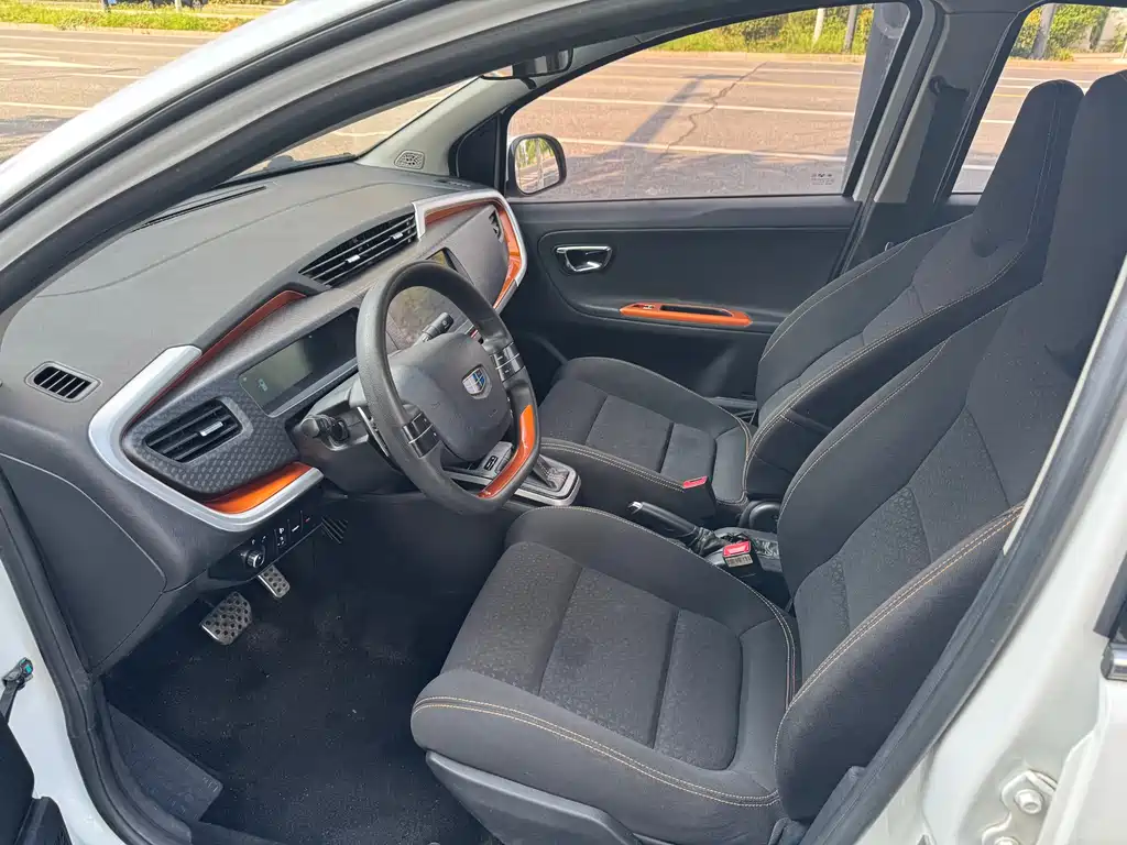Geely Vision X1 1.3L Auto Fun Edition, фото 7