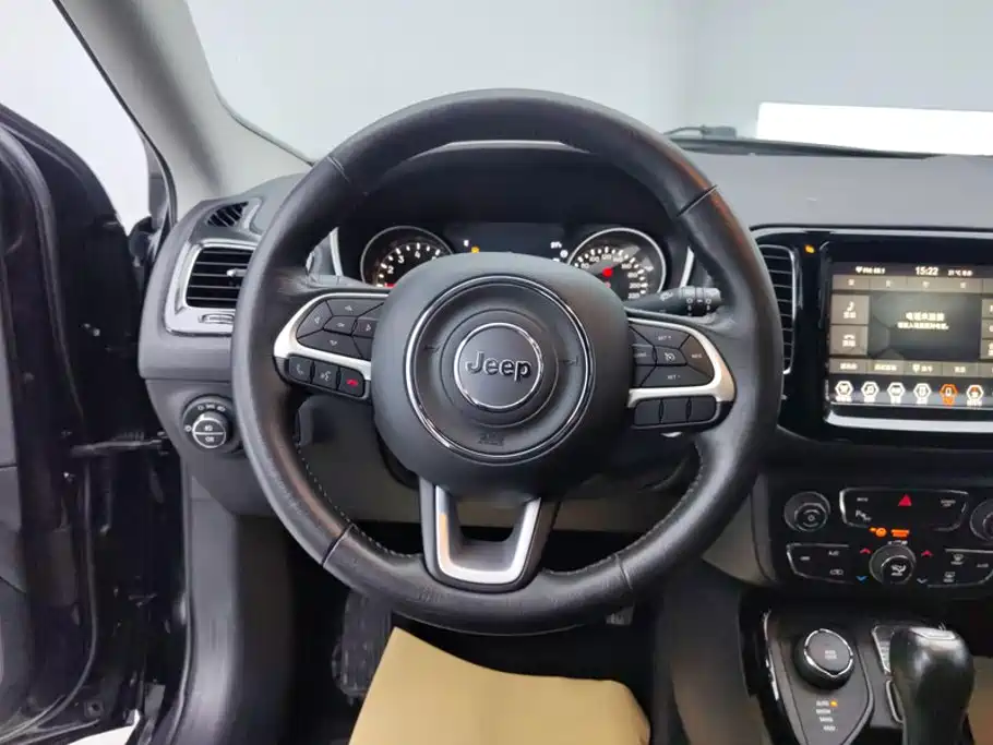 Jeep Compass — миниатюра 15