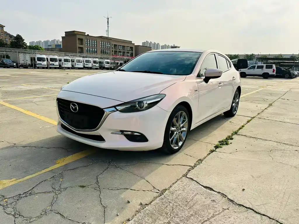 Mazda 3 Axela 2018