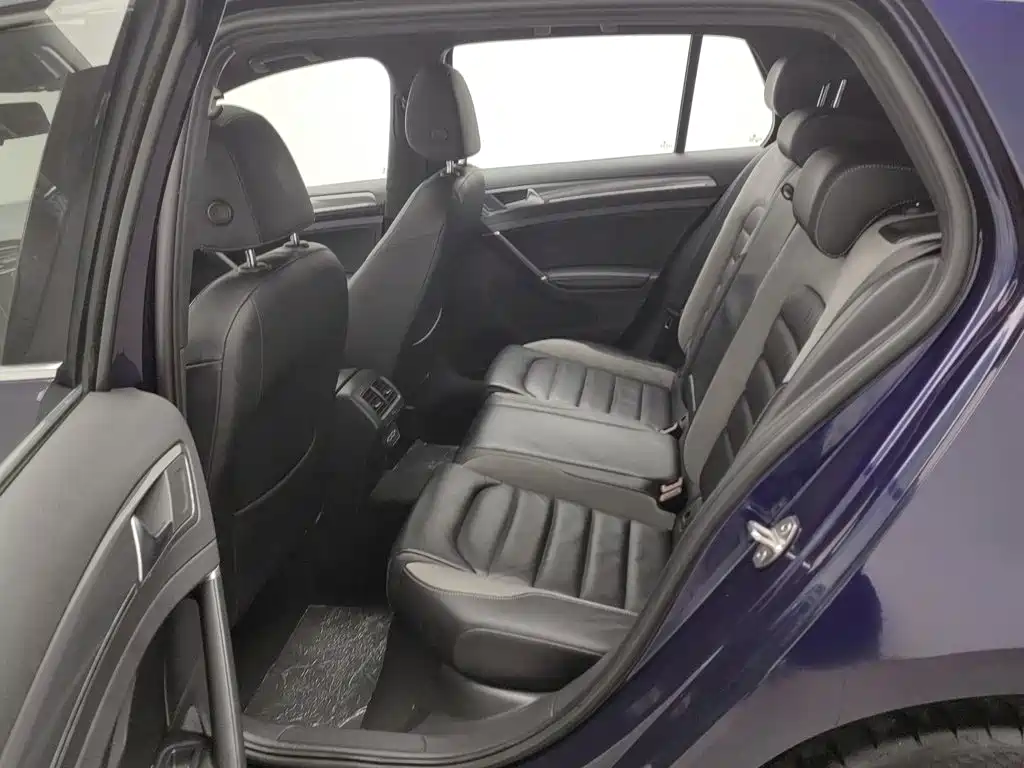 Volkswagen Golf — миниатюра 15