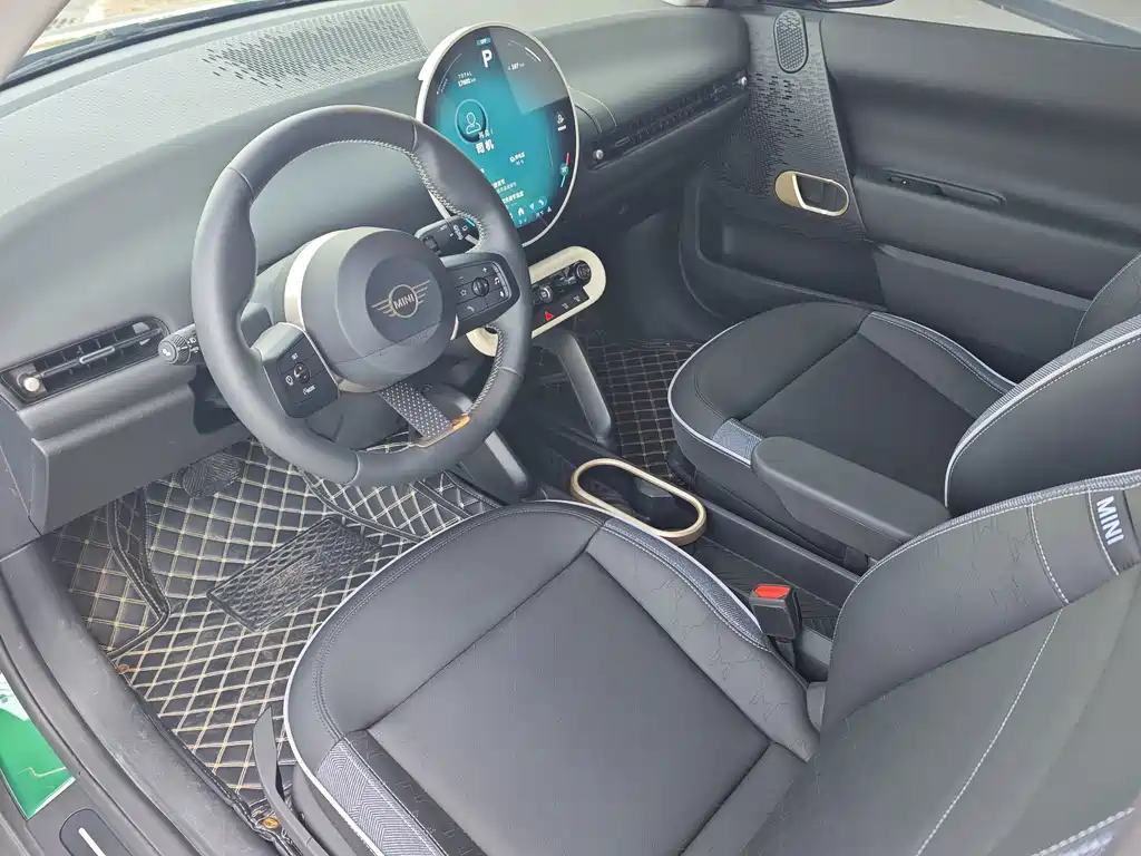 MINI MINI COOPER EV — миниатюра 9