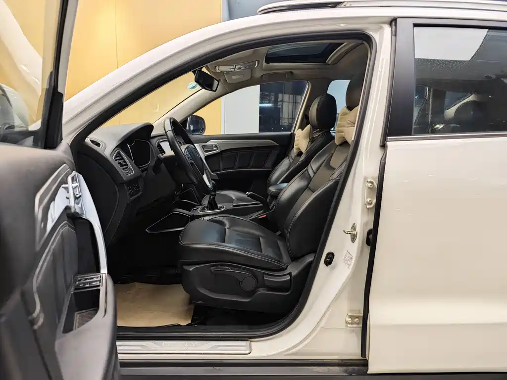 GEELY AUTOMOBILE VISION X6