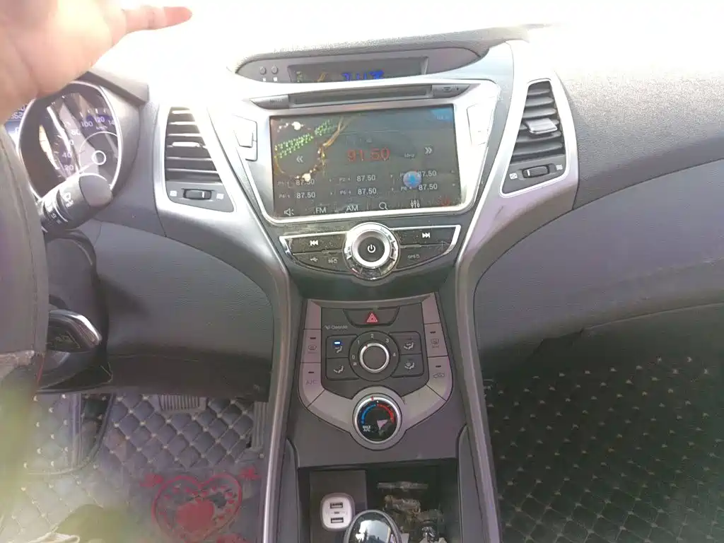 Hyundai Elantra Langdong — миниатюра 6