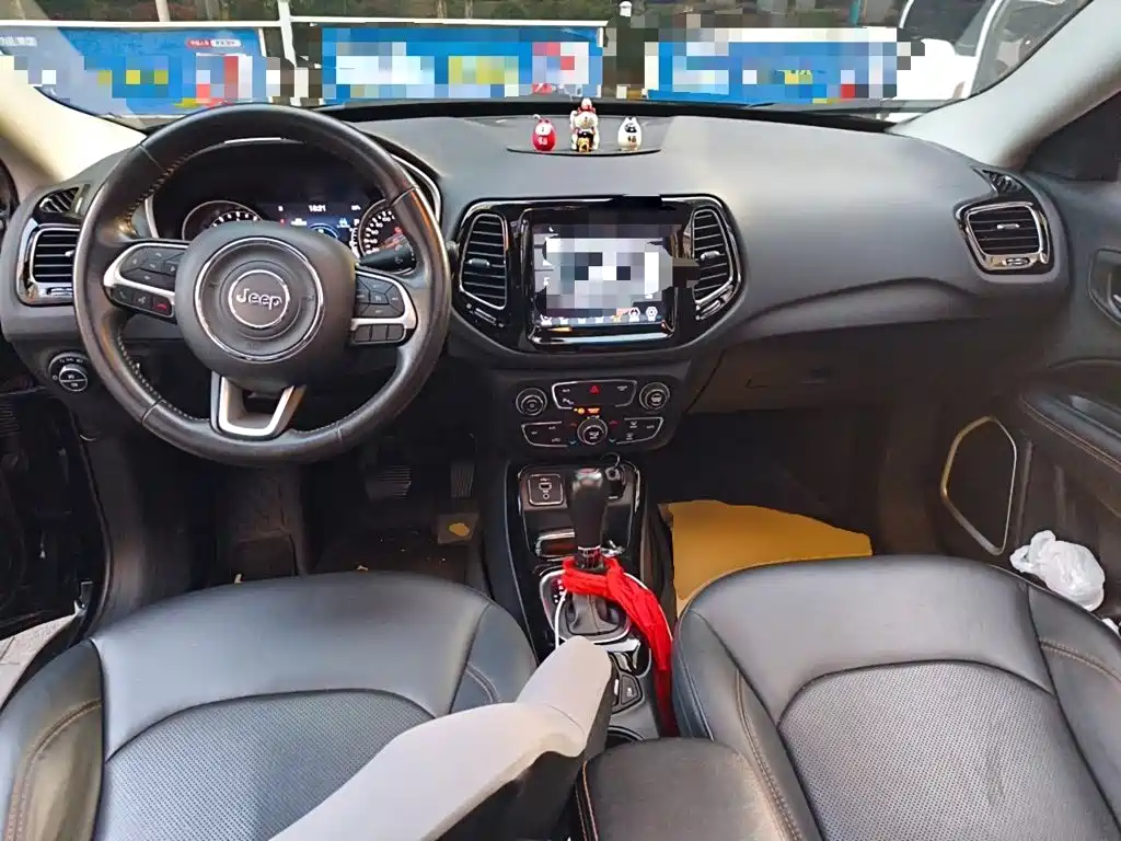 Jeep Compass — миниатюра 5