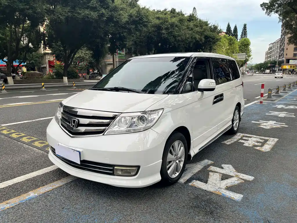 Купить Honda Elysion