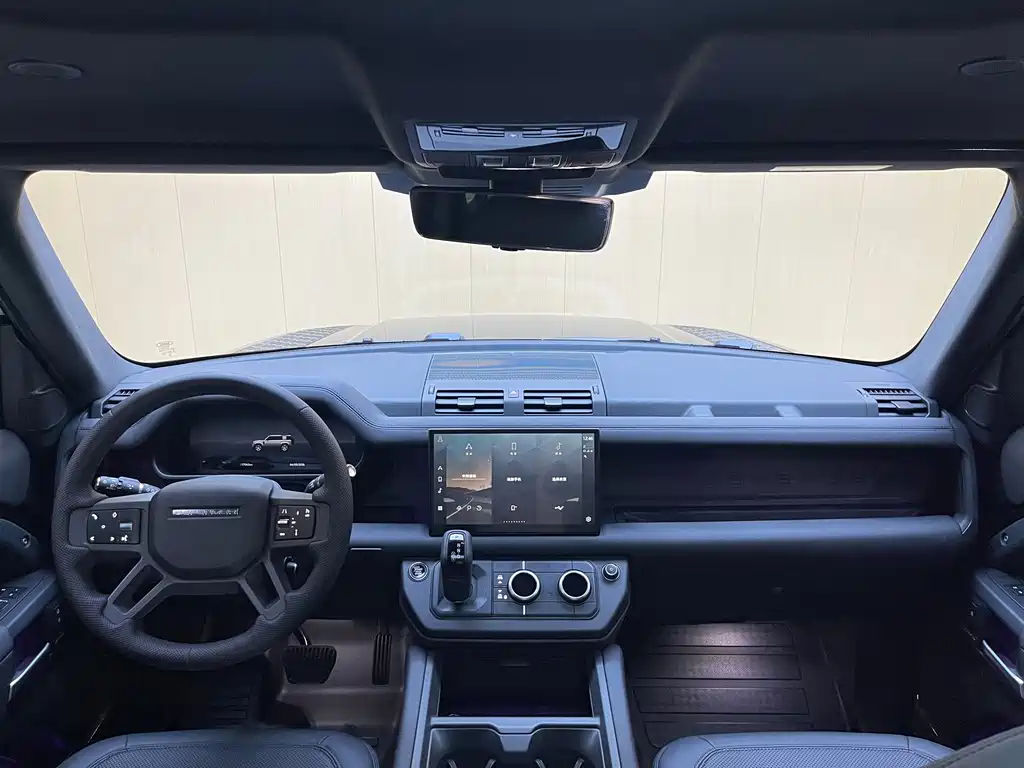 Land Rover Defender — миниатюра 5