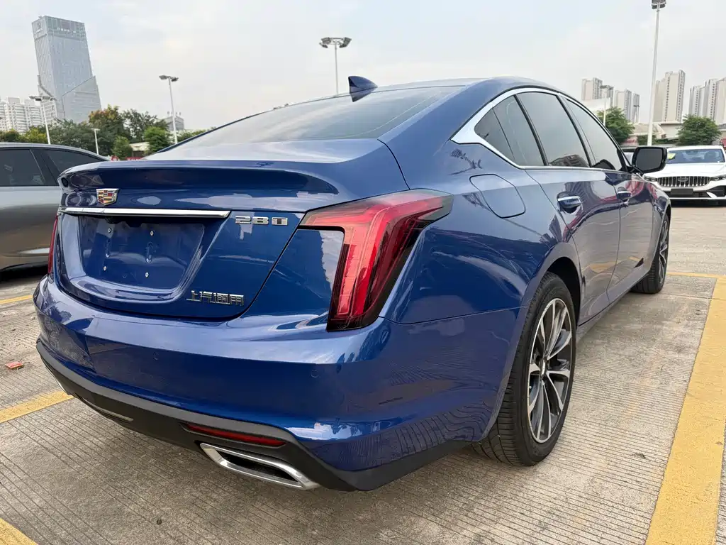 Cadillac CT5 — миниатюра 11
