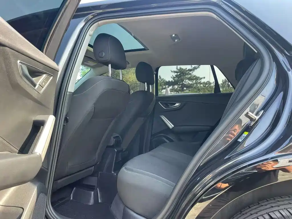 Audi Q2L — миниатюра 6