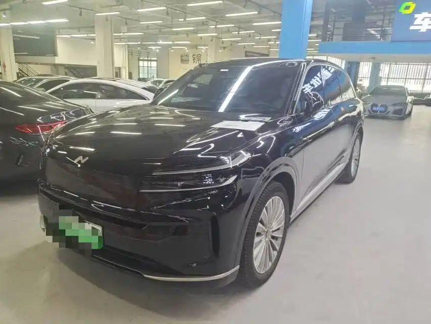 ONVO L90.