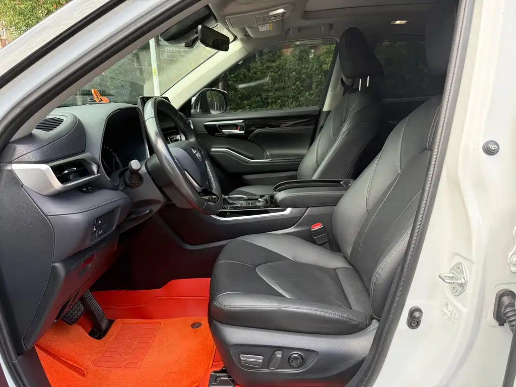Toyota Highlander — миниатюра 8