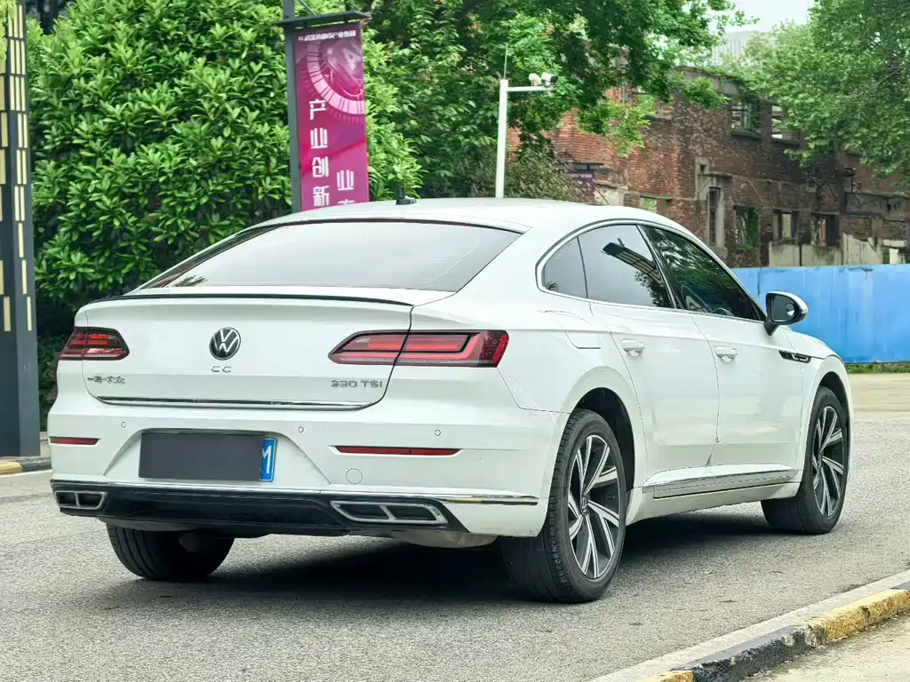 Volkswagen CC — миниатюра 9