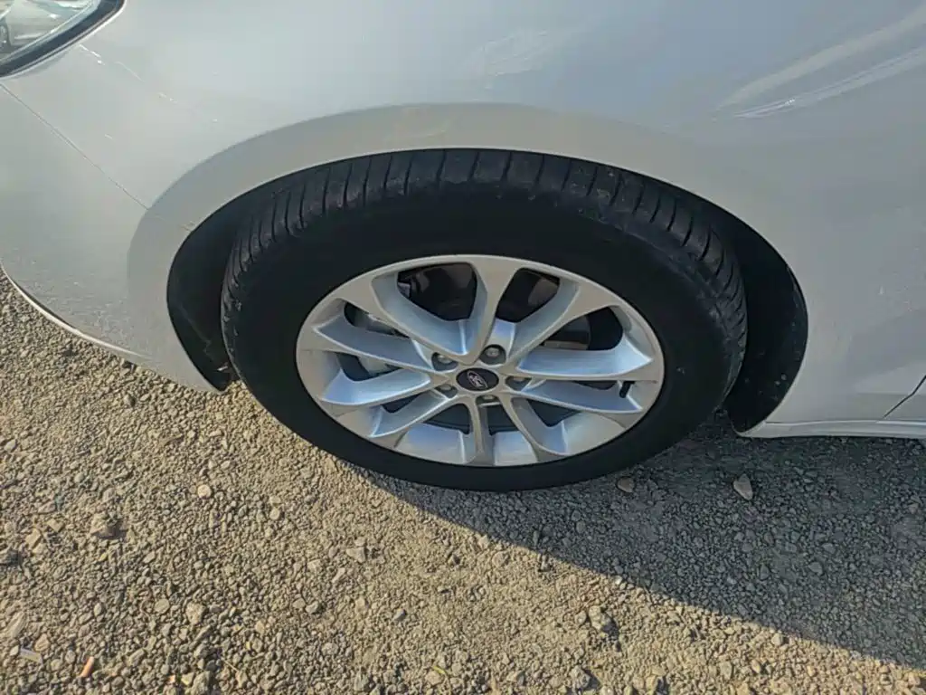 Ford Mondeo — миниатюра 23
