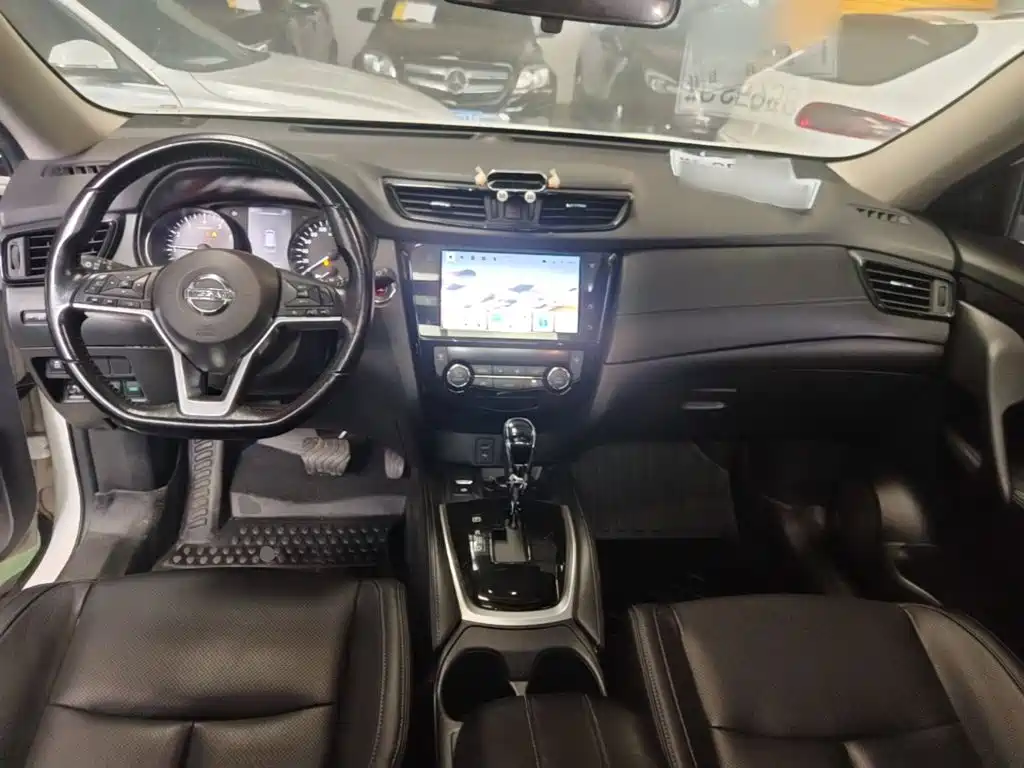 Nissan X-Trail — миниатюра 10