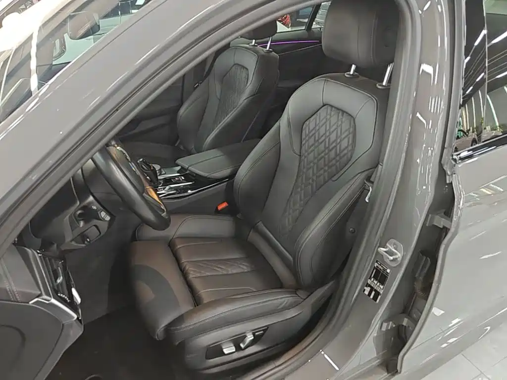 BMW 5 Series (Import) — миниатюра 15