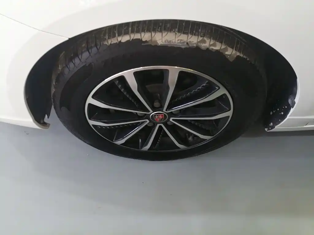 Roewe i5 — миниатюра 23