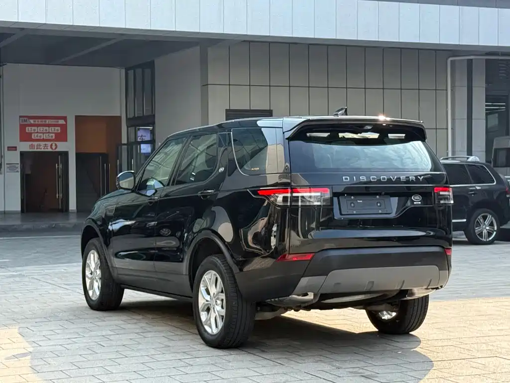 Land Rover Discovery — миниатюра 7