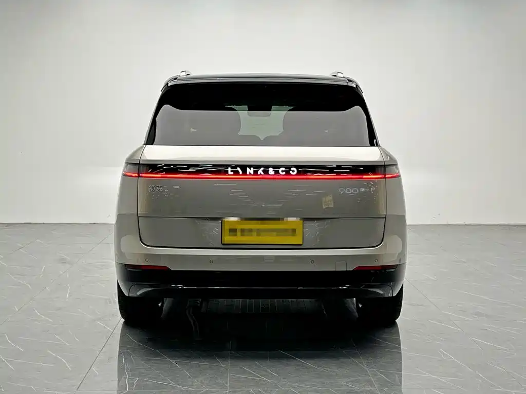 Lynk & Co 900 — миниатюра 5