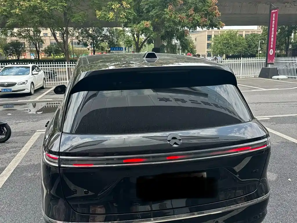NIO ES8 — миниатюра 2