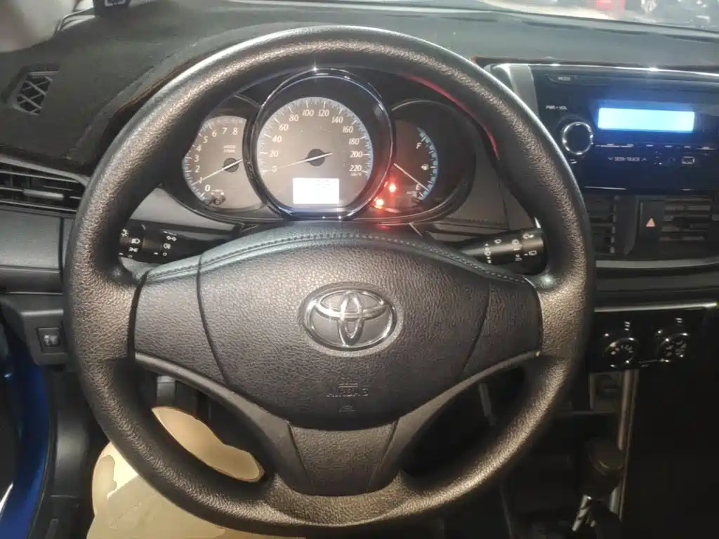 Toyota Yaris L — миниатюра 11