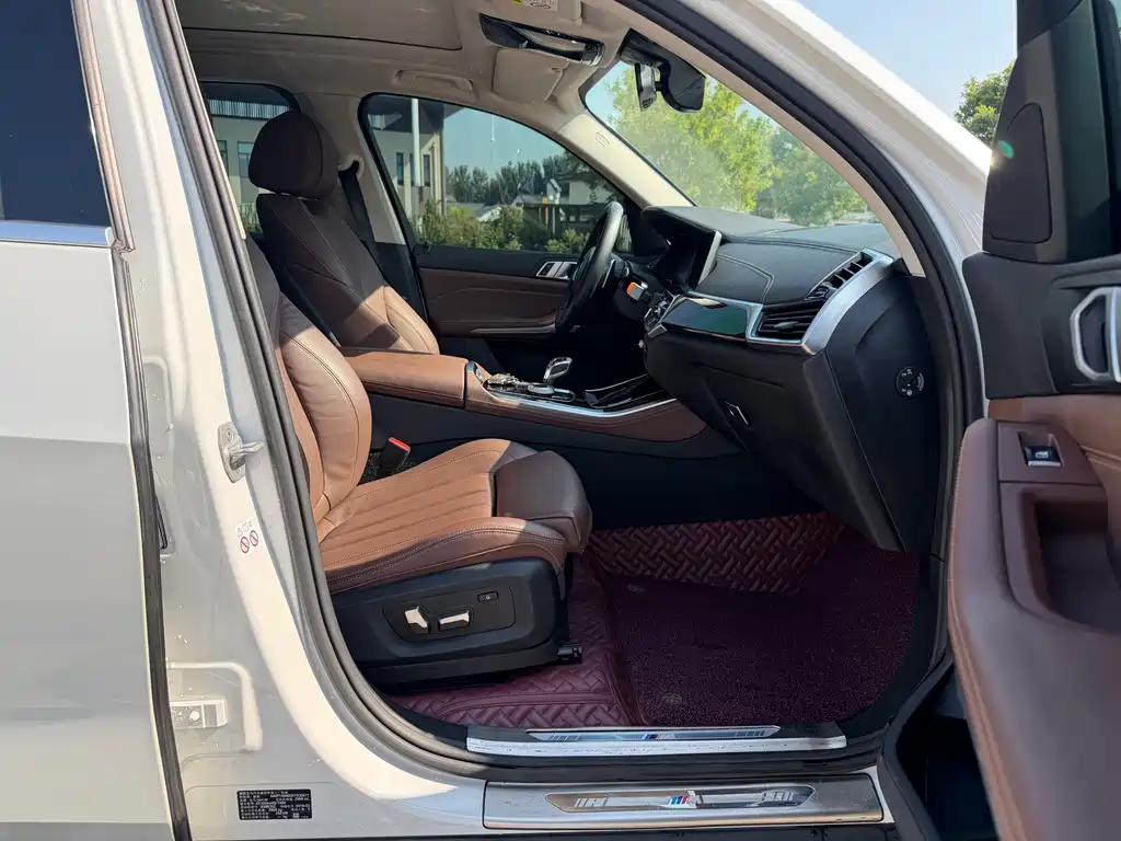 BMW X5 (Import) — миниатюра 11