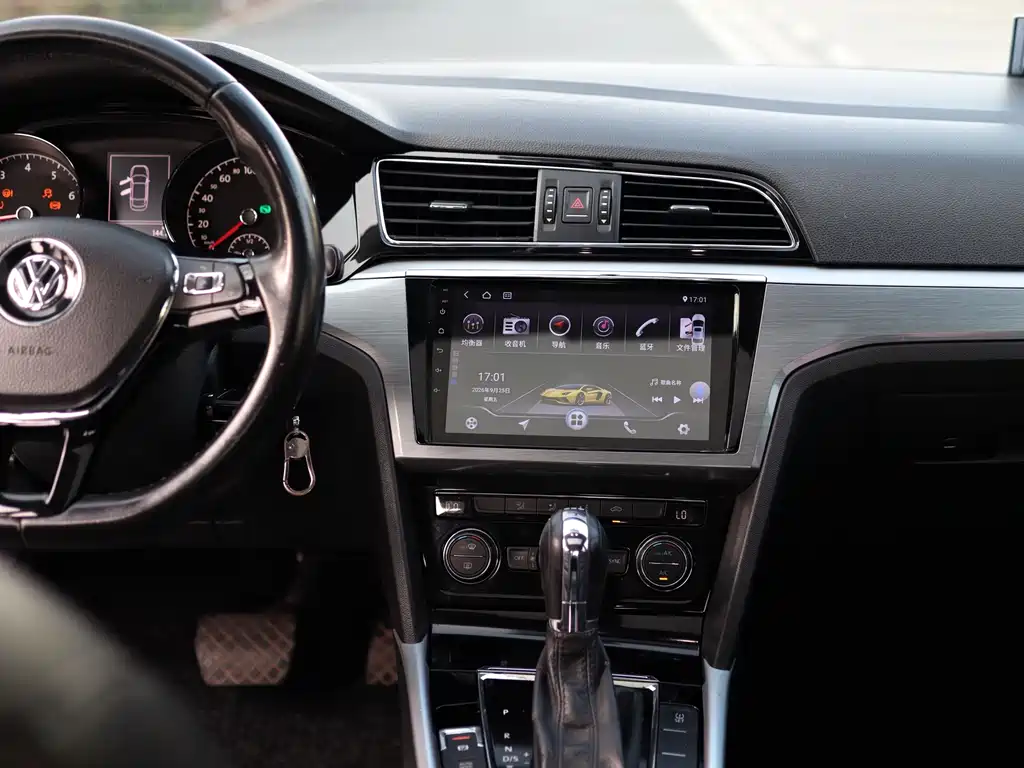 Volkswagen Lamando — миниатюра 20