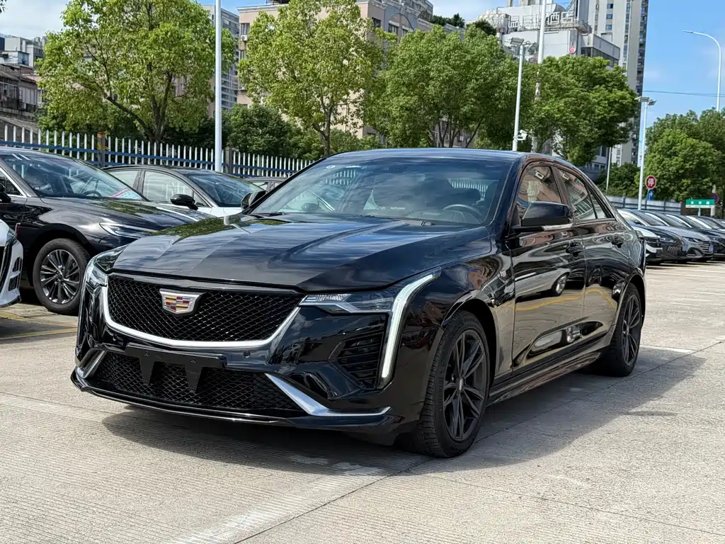 Cadillac CT4