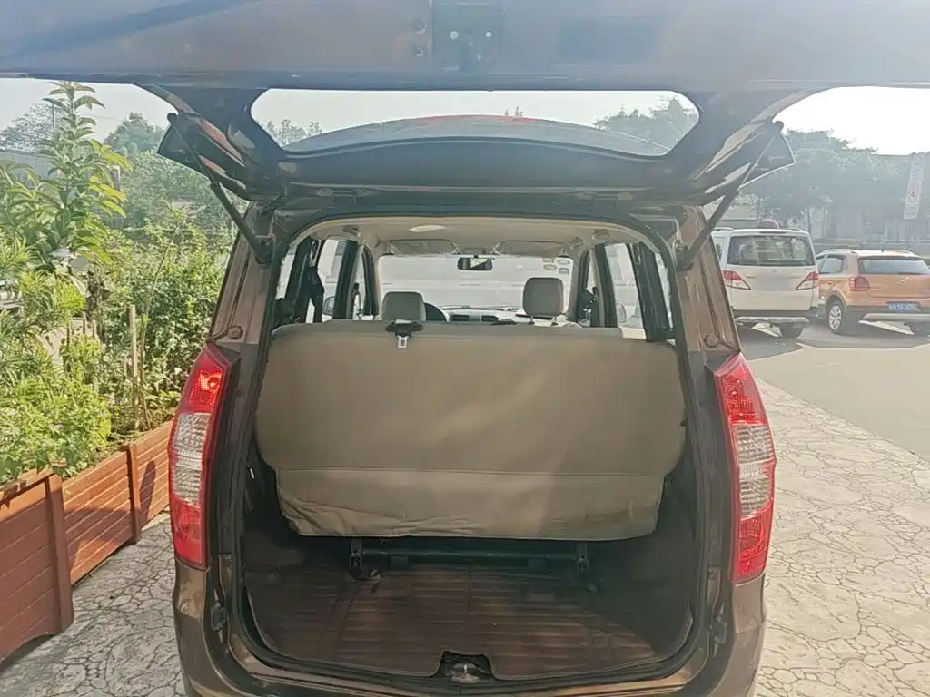 Wuling Hongguang — миниатюра 19