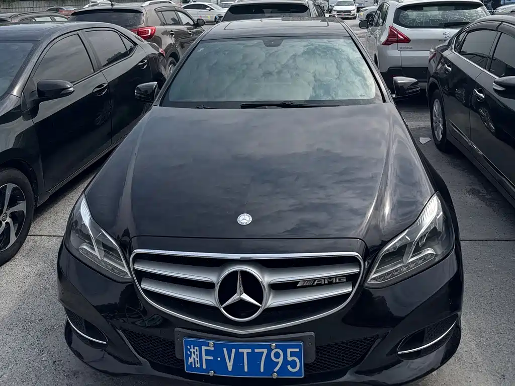 Mercedes-Benz E-Class — миниатюра 2