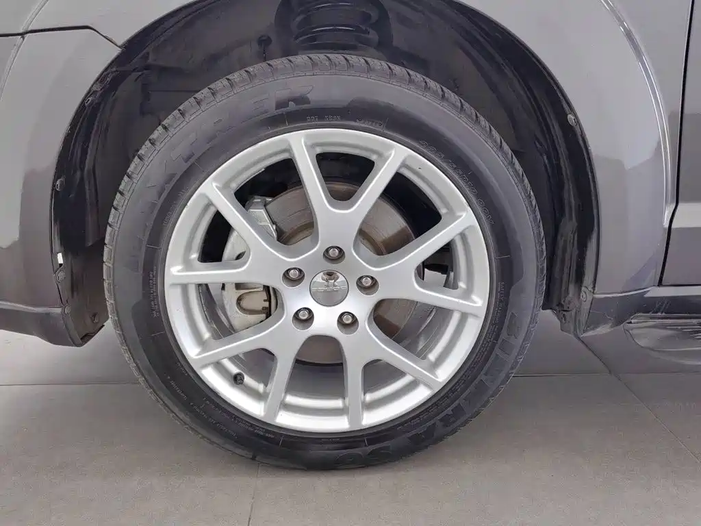 Dodge Journey — миниатюра 17