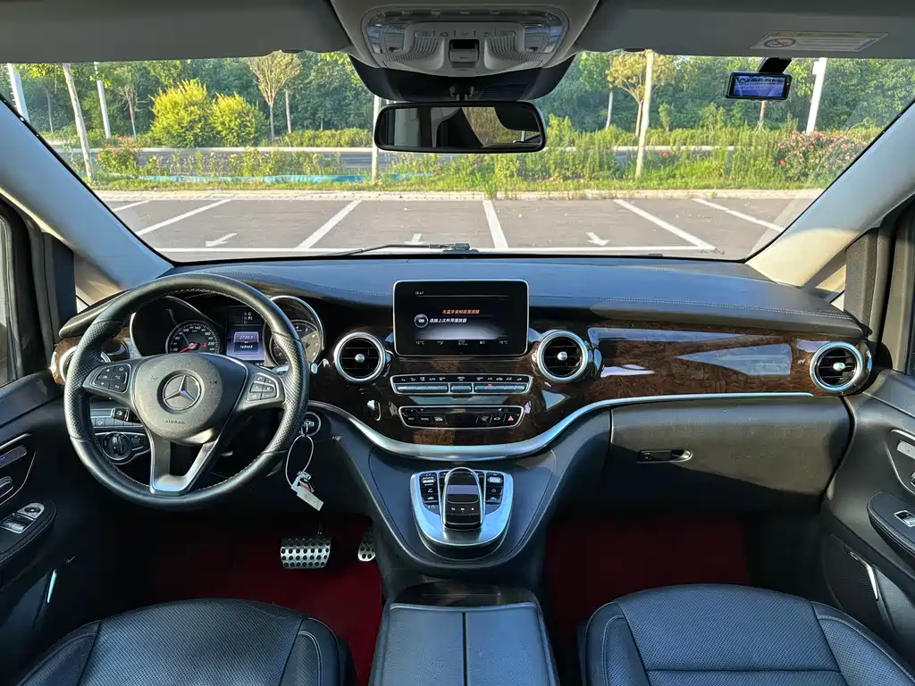 Mercedes-Benz V-Class V 2017 V 260 L Luxury Long Wheelbase