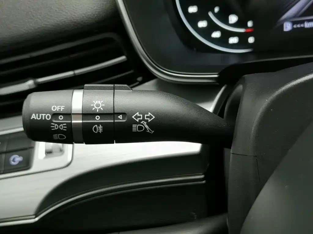 Roewe iMAX8 — миниатюра 21