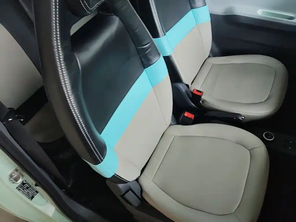 Wuling MINIEV — миниатюра 25